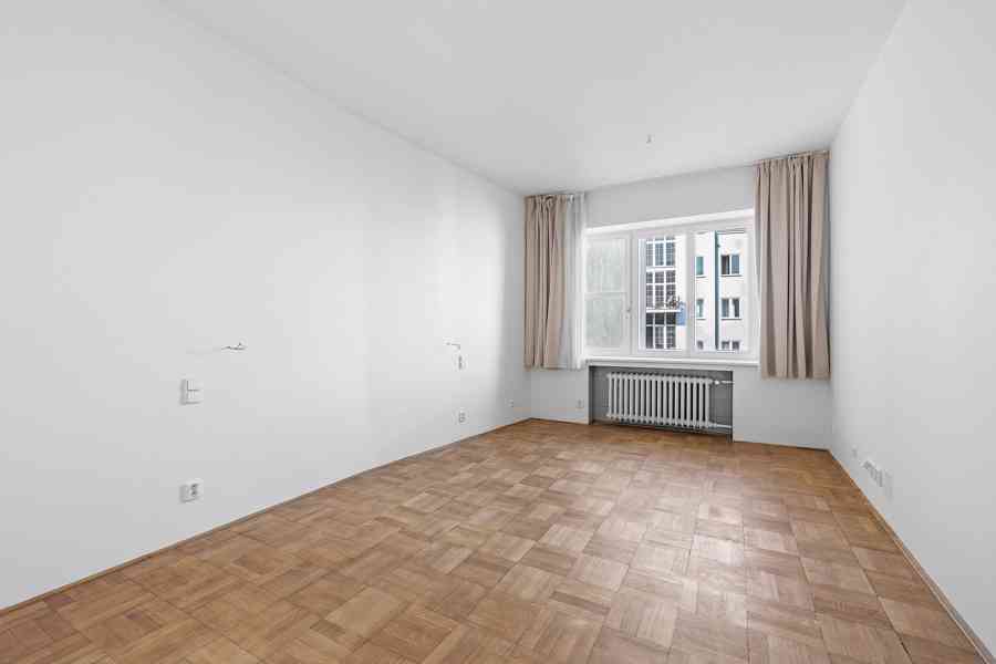Pronájem bytu 4+1 140 m² v ulici Soukenická, Praha 1 - foto 21