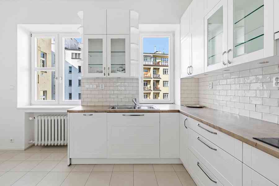 Pronájem bytu 4+1 140 m² v ulici Soukenická, Praha 1 - foto 5