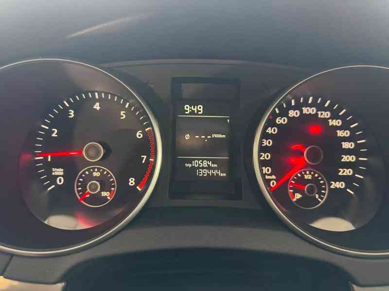 VW Golf 1.4 MPI - foto 6