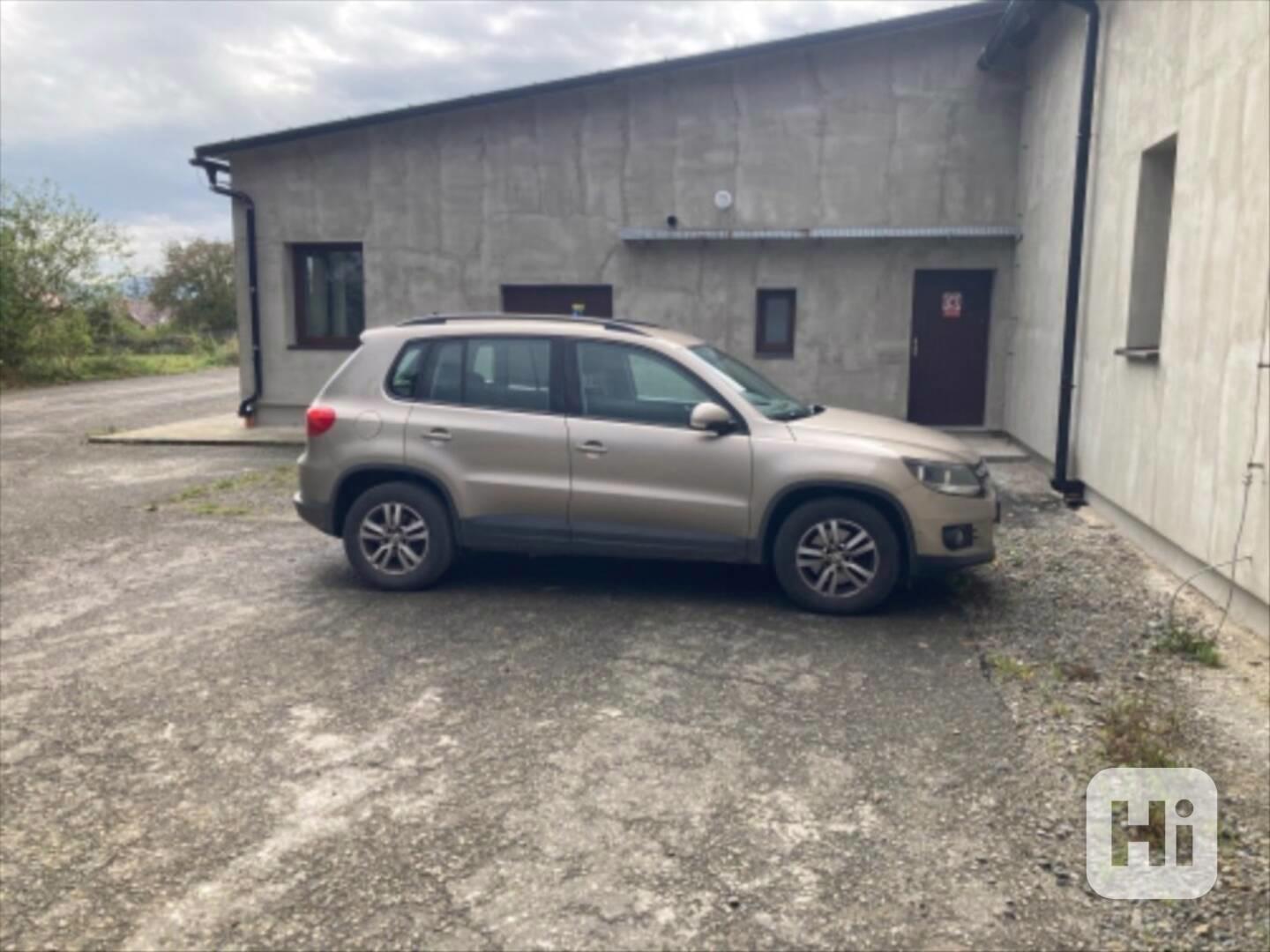 Volkswagen Tiguan - foto 1