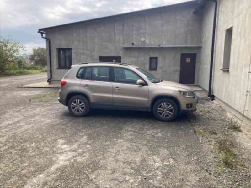 Volkswagen Tiguan - foto 1