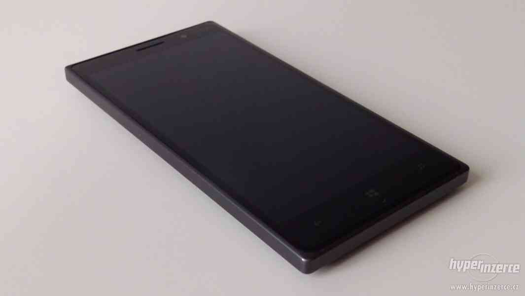Nokia Lumia 830 černá - foto 2
