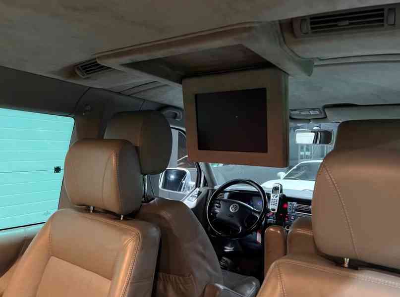 Volkswagen T4 2,5TDI Caravelle Business 111kw - foto 12
