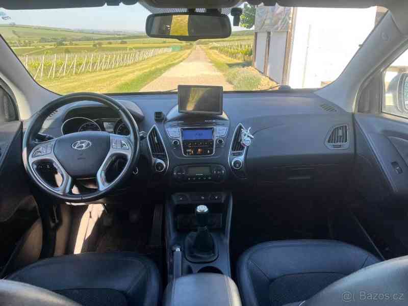 Hyundai ix35 2,0   i 16V, 120 kW, 189 000 km - foto 4