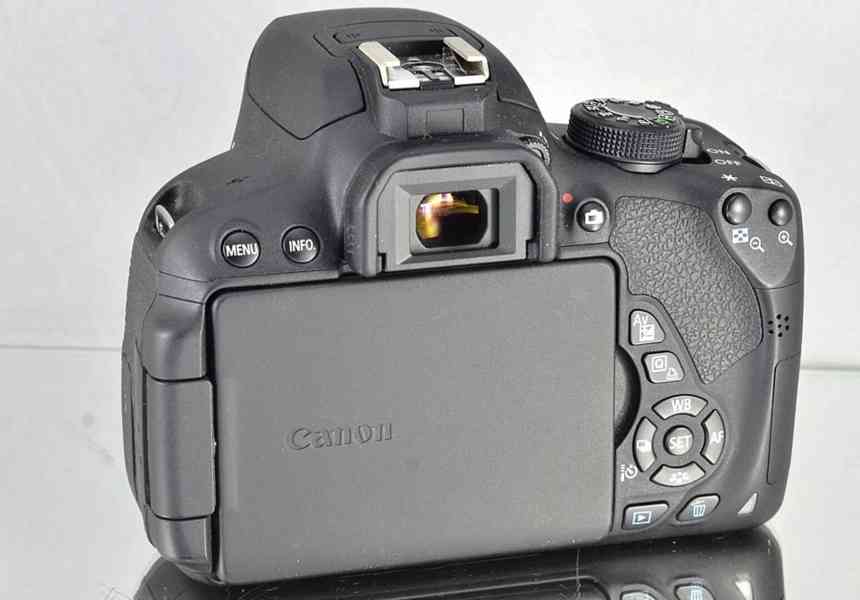 Canon EOS 700D CMOS 18Mpix*Full HD Video 45000 Exp - foto 8