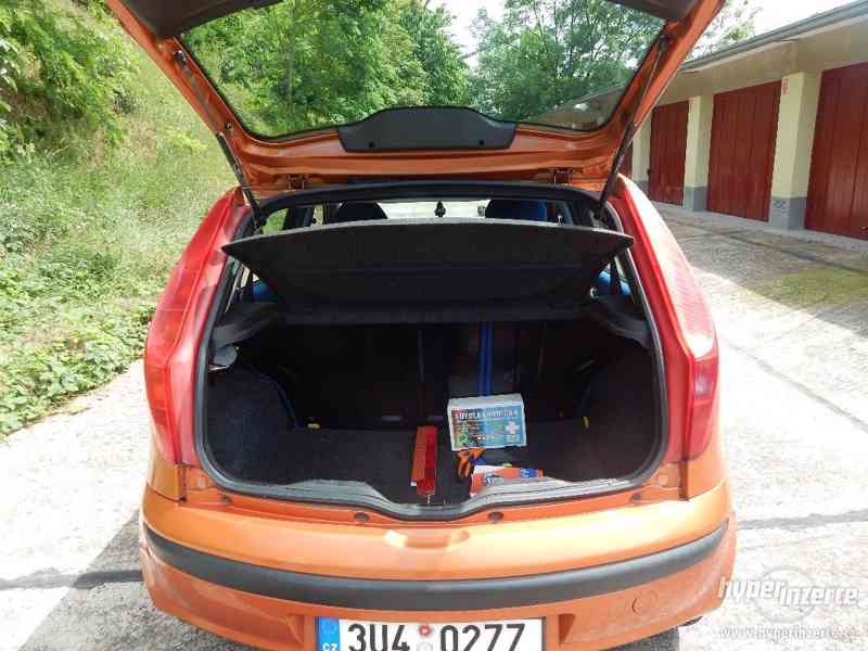 Fiat Punto 1.2 8V - foto 8