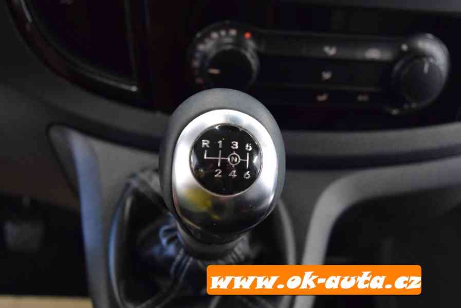 Mercedes-Benz Vito 114 CDI MIXTO LED 5 MÍST 2022-DPH  - foto 17