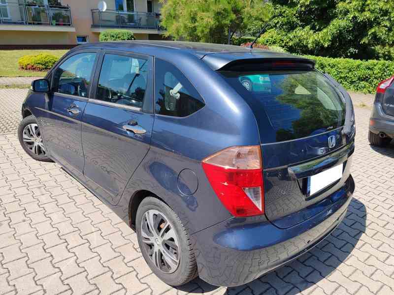 Honda FR-V 1.8 i-VTEC 6míst - foto 2