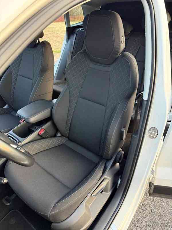 Škoda Karoq 1,0   TSI, 85kw - foto 16