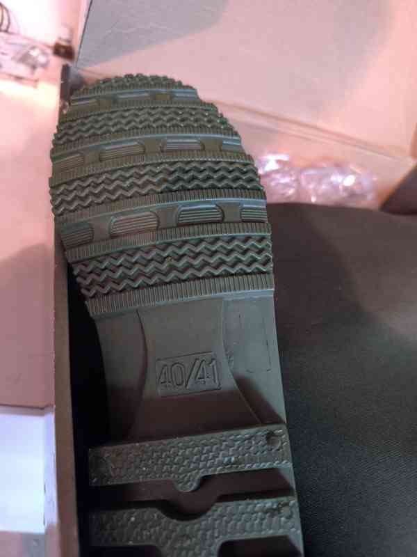 Neoprenové broďáky  - foto 3