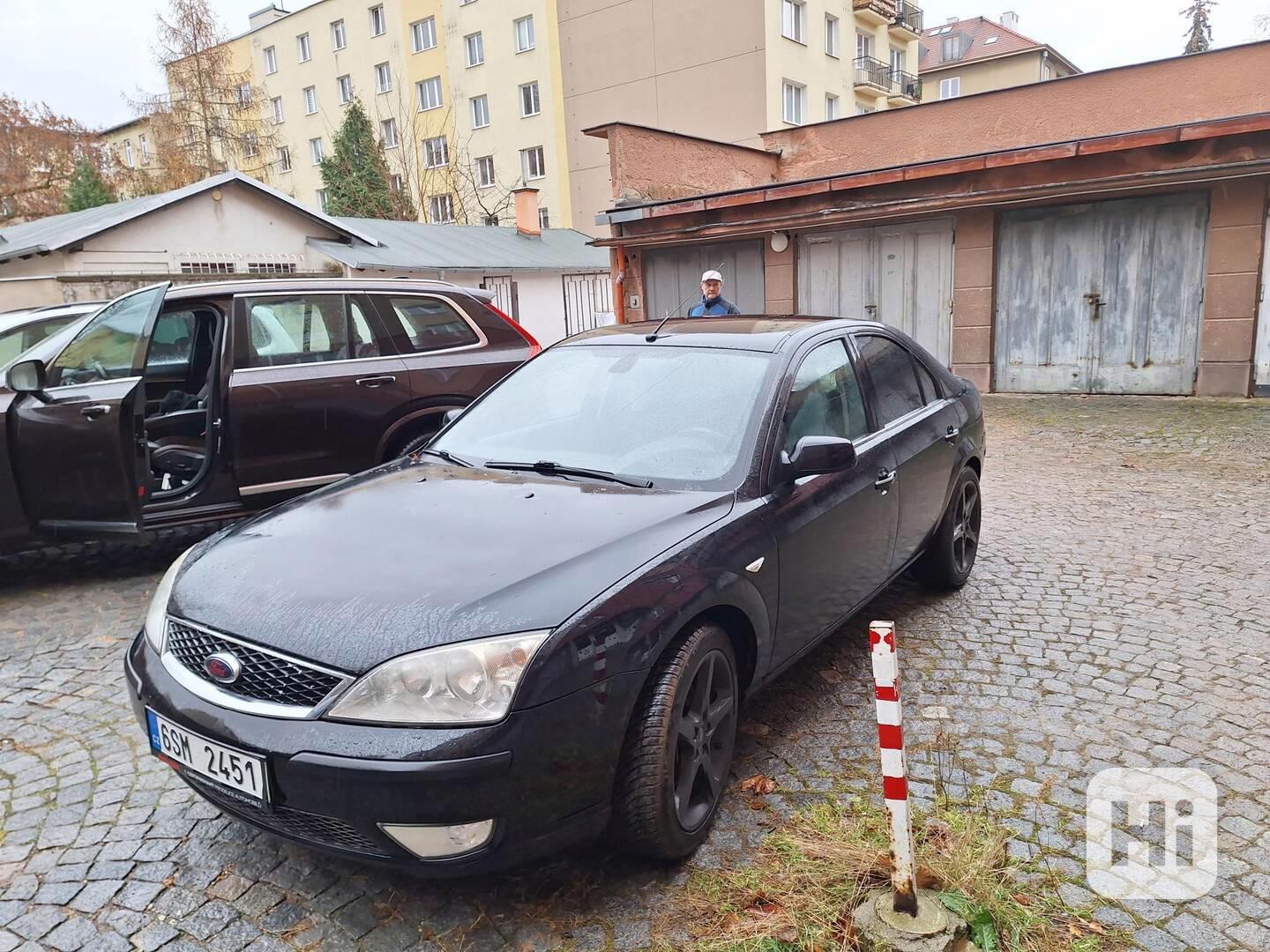 Osobní automobil Ford Mondeo - foto 1