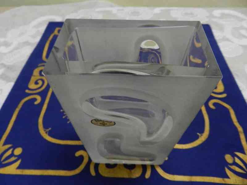 Váza čiré matované sklo Václav Hanuš Bohemia Czechoslovakia  - foto 2