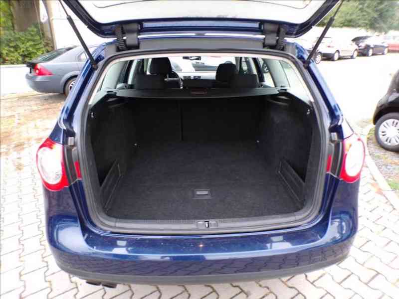 VW Passat Variant 2,0 TDI TREND - foto 11