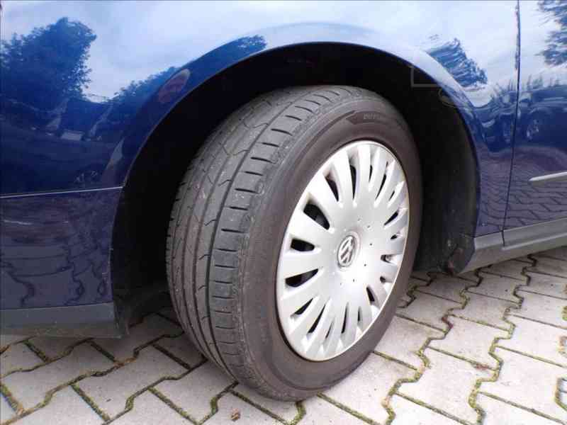 VW Passat Variant 2,0 TDI TREND - foto 16