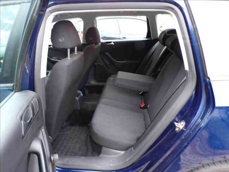 VW Passat Variant 2,0 TDI TREND - foto 10