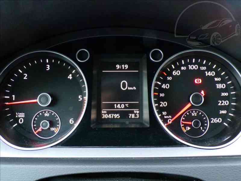 VW Passat Variant 2,0 TDI TREND - foto 6