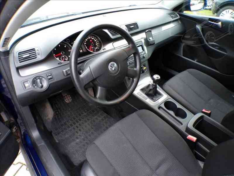 VW Passat Variant 2,0 TDI TREND - foto 8