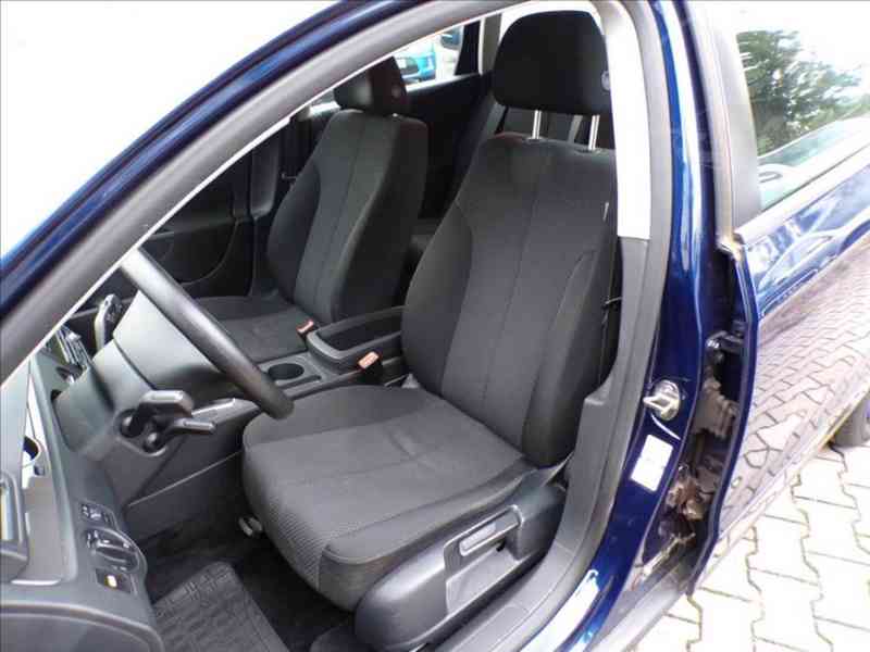 VW Passat Variant 2,0 TDI TREND - foto 9