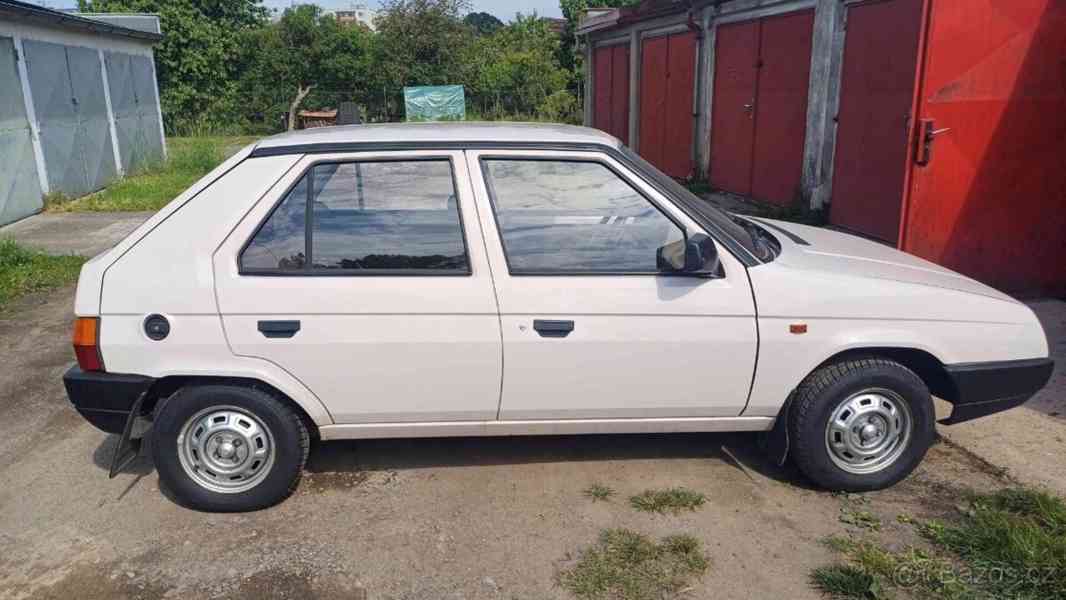 Škoda Favorit - foto 2