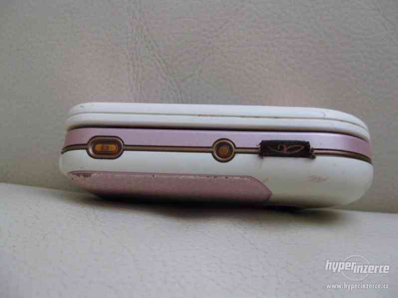 Nokia 7373 - výsuvné mobilní telefony z r.2007 od 150,-Kč - foto 7