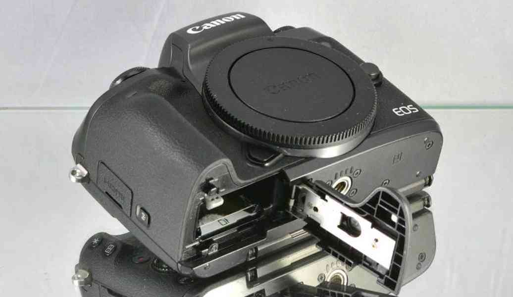 Canon EOS M5 **24,2Mpx APS-C CMOS*Full HDV*WIFI* 1200 exp. - foto 6