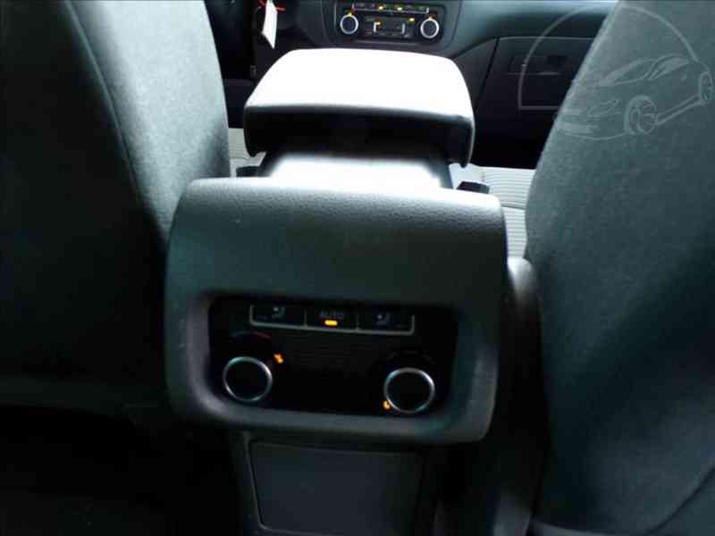 Seat Alhambra 2,0 TDI AUTOMAT - foto 6