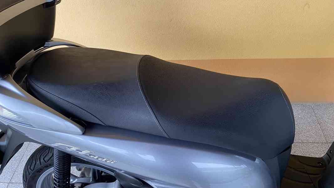 Honda SH 300i / variátor Malossi / Nová TK / 2x klíč / Hezký - foto 7