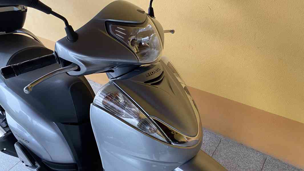 Honda SH 300i / variátor Malossi / Nová TK / 2x klíč / Hezký - foto 9