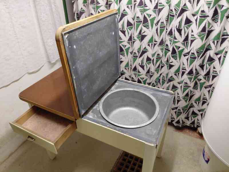 Mycí retro stůl na nádobí - foto 5