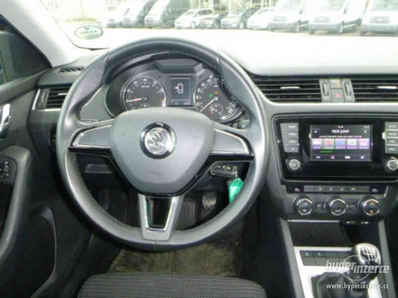 Skoda Octavia Combi 1.8 TSI Ambition benzín 132kw - foto 10