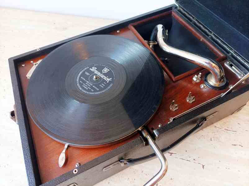 His Master’s Voice gramofon na kliku z roku 1926, top stav - foto 4