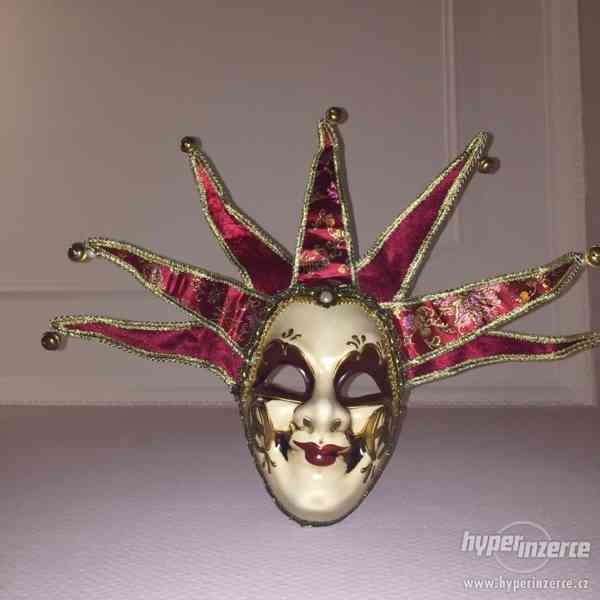 Nové. Benátské Karnevalové masky. - foto 1