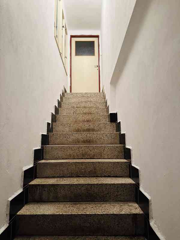 Nabízím k pronájmu byt 1+kk. - foto 9