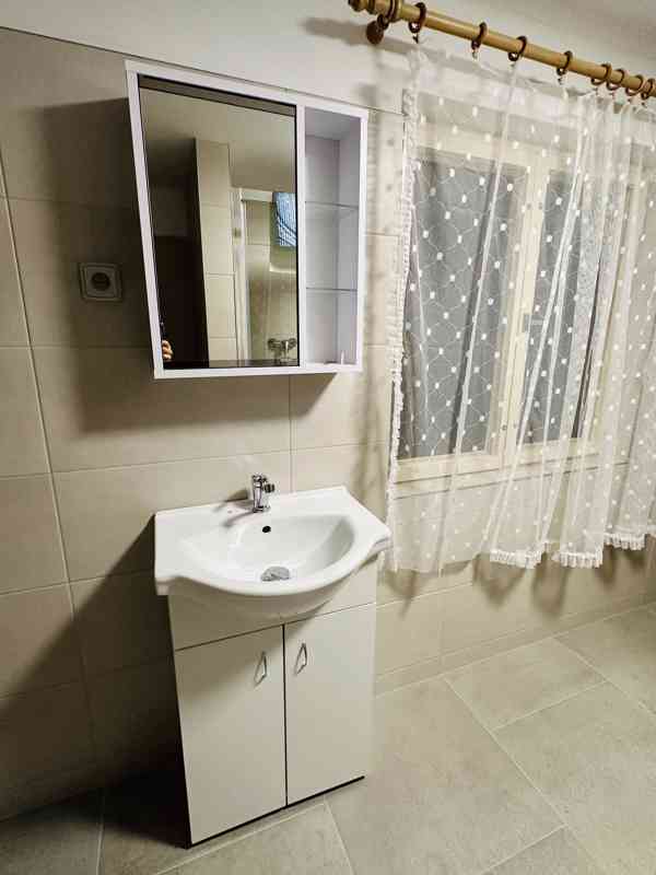 Nabízím k pronájmu byt 1+kk. - foto 10
