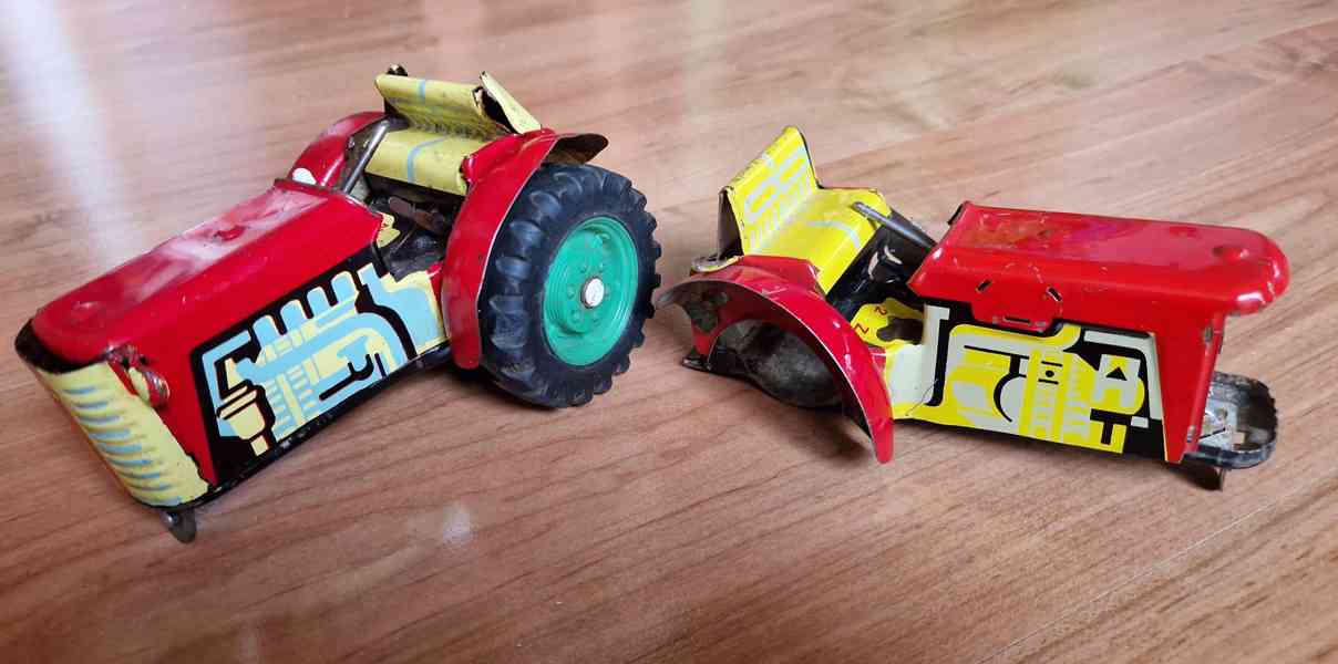 Plechové traktory na klíček KDN s valníky,sanita 1203 KDN - foto 4