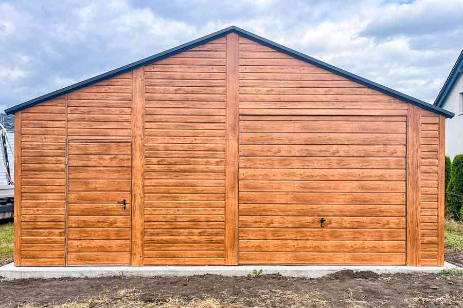Plechova garáž 7x7m - výklopná vrata - dveře - 6x okno TS770 - foto 3
