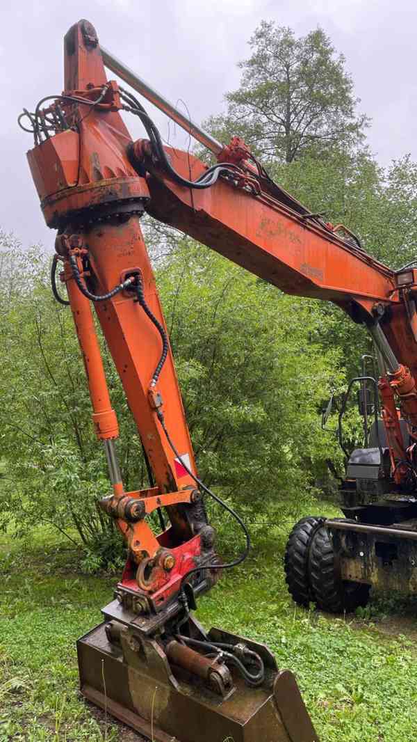 Hitachi ZX 160W - foto 3