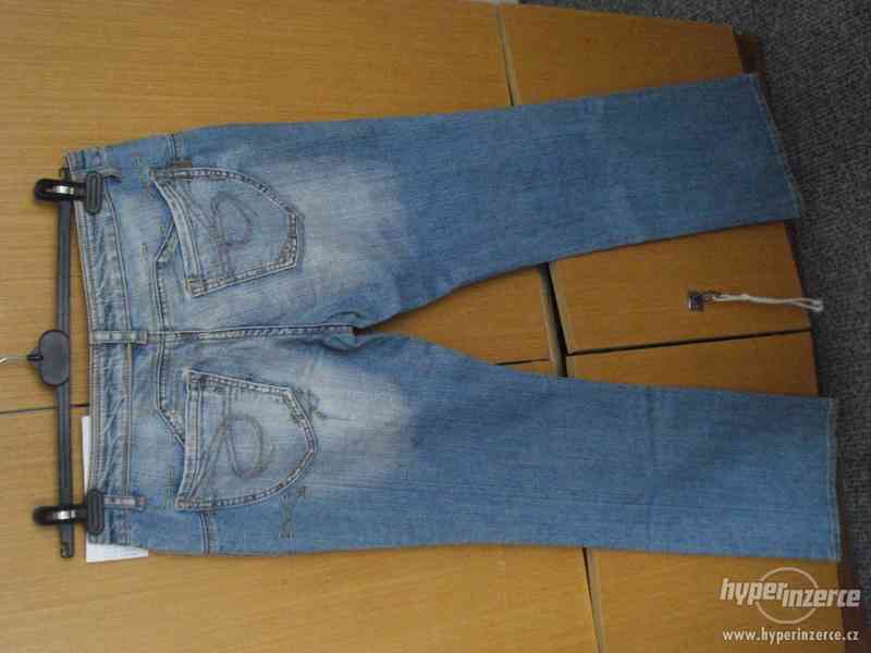 dámské jeans - foto 2