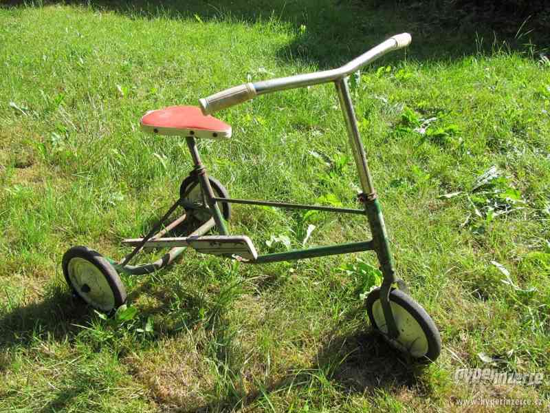 Kovová dětská tříkolka (70. léta) - foto 2