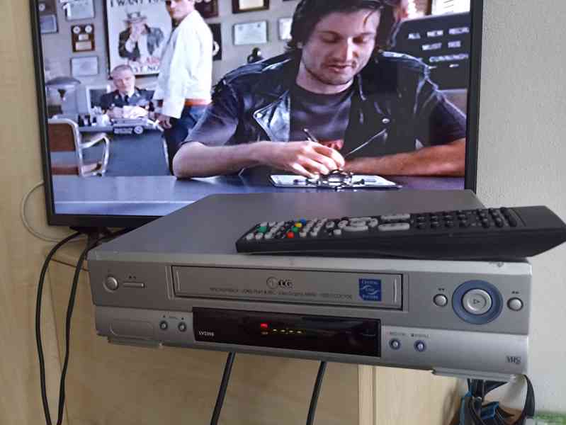 Hifi Videorekordér VHS,ovladač,odzkoušený