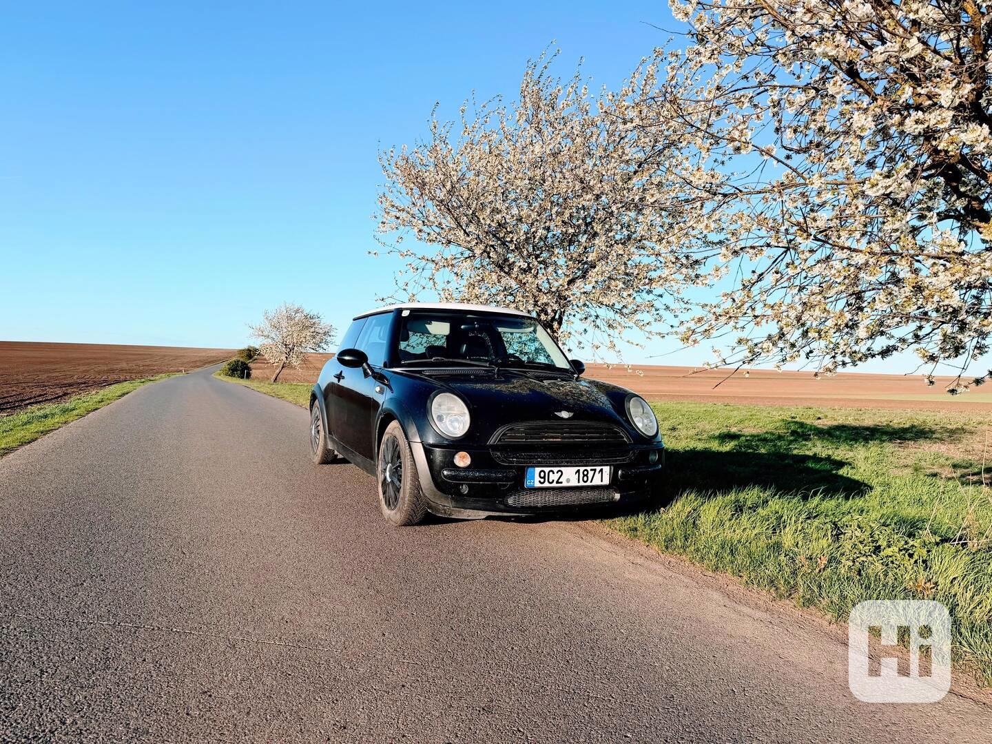 Mini COOPER 1.6 85kW - PANORAMA TEMPOMAT AUDIO - foto 1