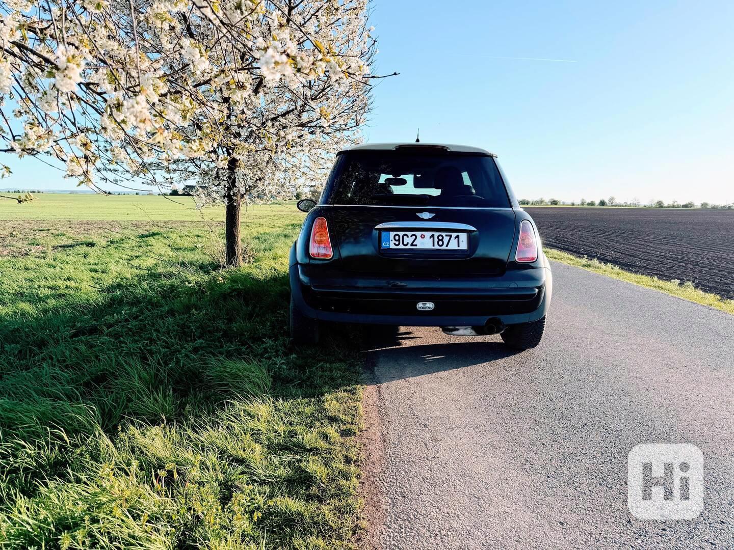 MINI COOPER 1.6 85kW -PANORAMA ANDROID AUDIO ZESILOVAČ REPRO - foto 1
