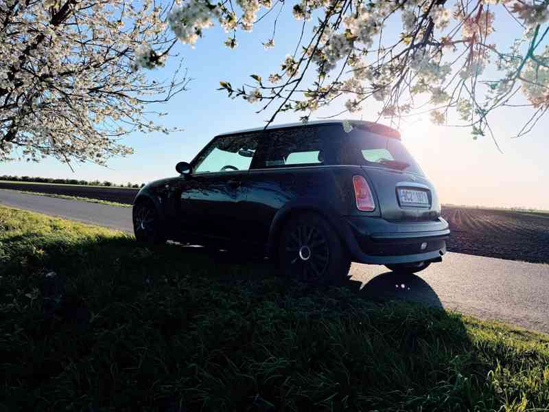 Mini COOPER 1.6 85kW - PANORAMA TEMPOMAT AUDIO - foto 2
