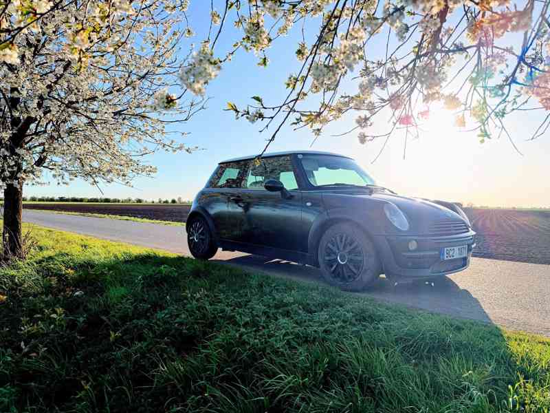 Mini COOPER 1.6 85kW - PANORAMA TEMPOMAT AUDIO - foto 7