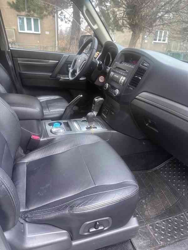 Mitsubishi Pajero 3,2   ( 147 kW) - foto 3