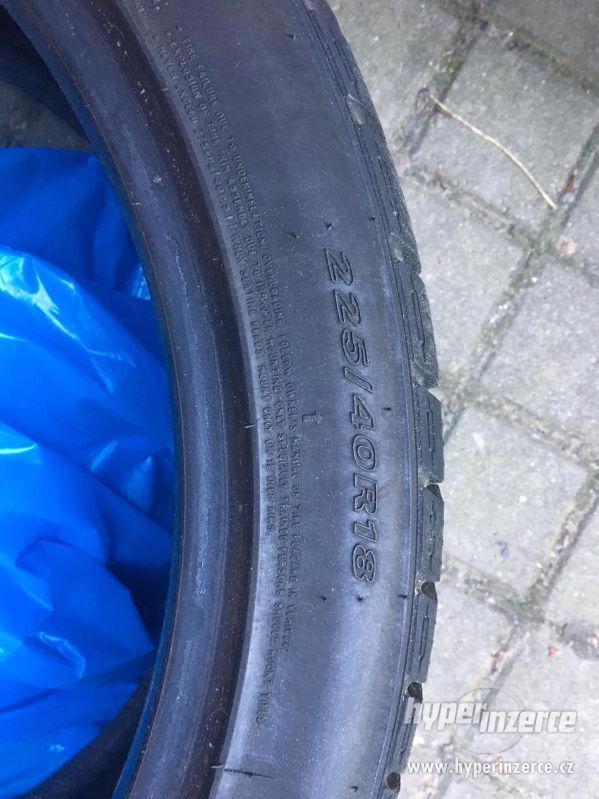 Prodám zimní pneu NEXEN Winguard Sport 225/40 / R18 - foto 7