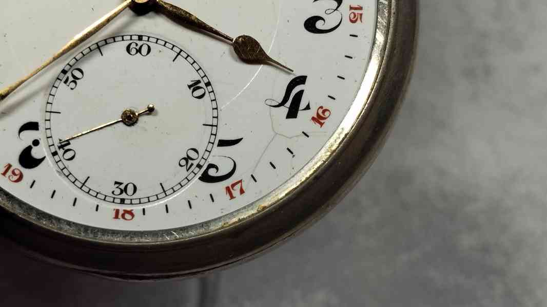 Starožitné pánské kapesní hodinky značené DOXA - foto 9