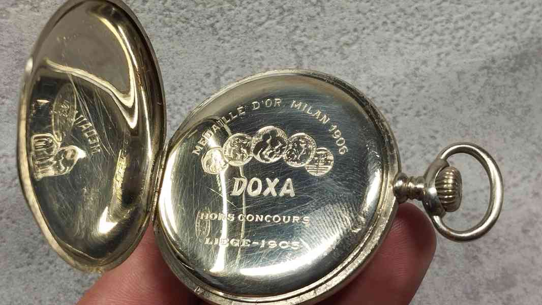 Starožitné pánské kapesní hodinky značené DOXA - foto 12