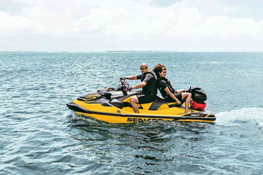 Sea-Doo RXT XRS 3-UP 300 hp Audio - foto 2