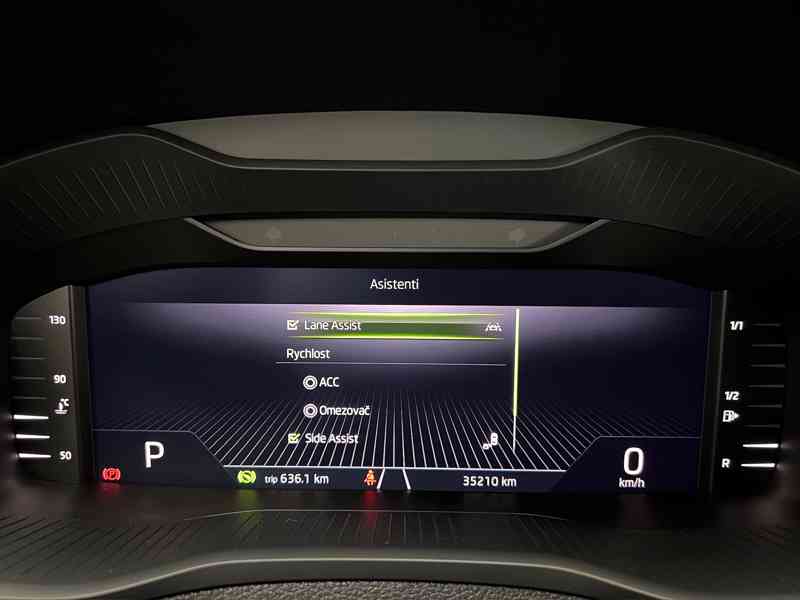 ŠKODA Karoq Style 2,0 TDI 85 kW DSG - foto 19